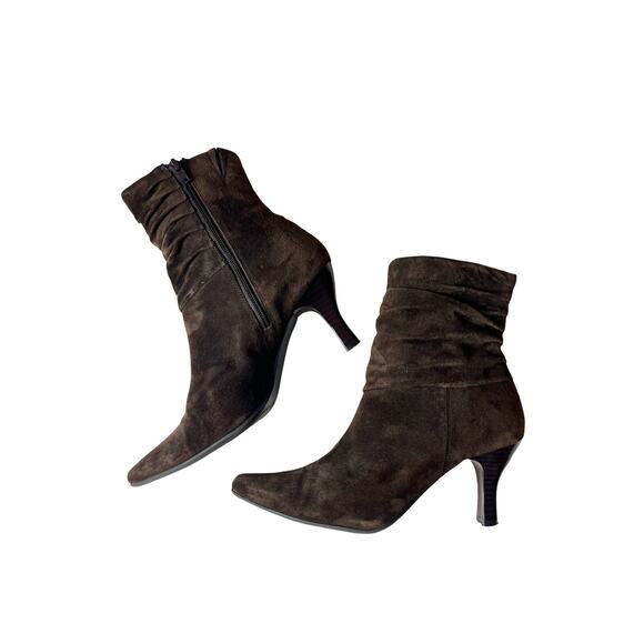 White Mountain Suede Boots Slouch Ankle Wrinkle Zip High Pointy Sexy Brown 8 - Picture 5 of 8